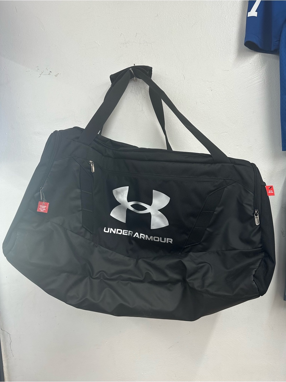 Under Armour Black Duffle Bag - Large Travel & Gym Bag new
